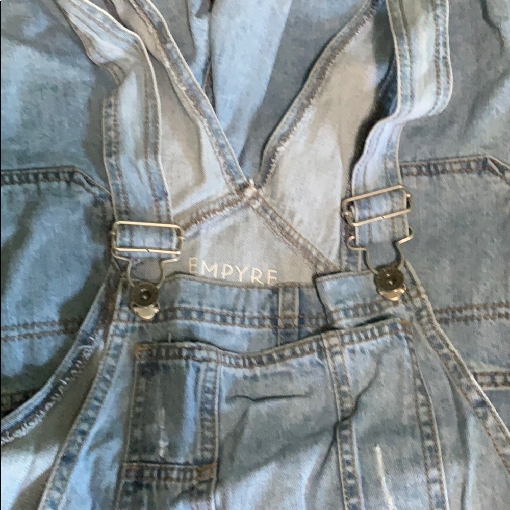 EMPYRE Maddie shorts overalls size small
